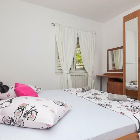 Apartments A&B Makarska Esterno foto