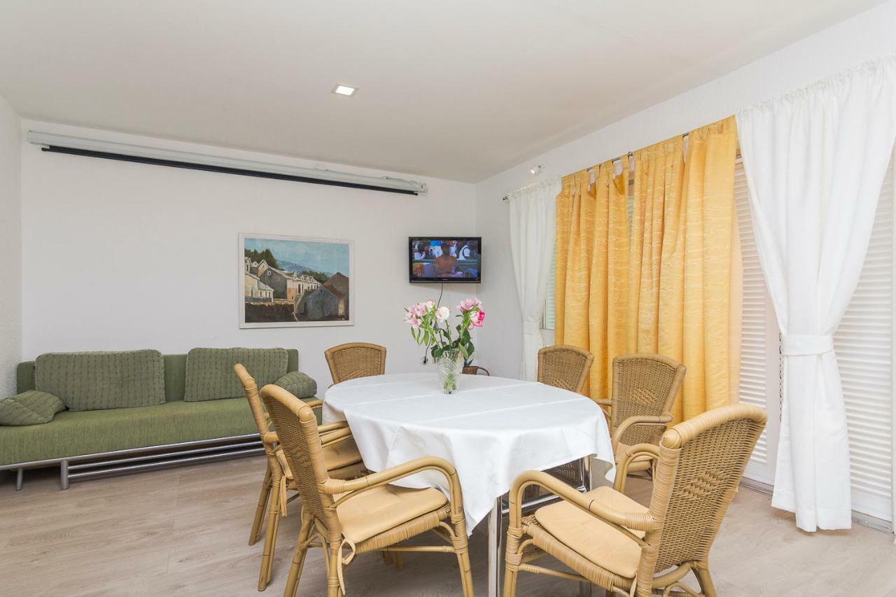 Apartments A&B Makarska Esterno foto